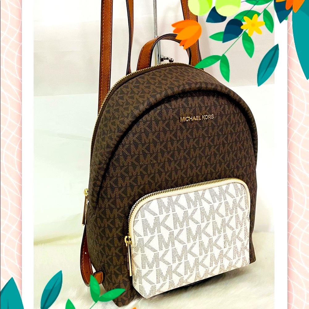 Michael Kors Erin Medium Vanilla Multi Backpack - Picture 14 of 15